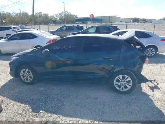 3G1BC6SMXKS560700 Chevrolet CRUZE LS