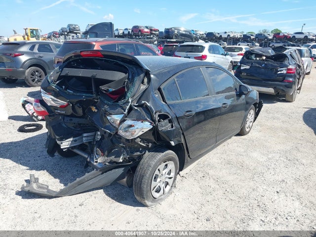 3G1BC6SMXKS560700 Chevrolet CRUZE LS