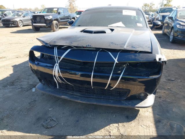 2C3CDZFJ0GH264061 Dodge Challenger 392 Hemi Scat Pack Shaker