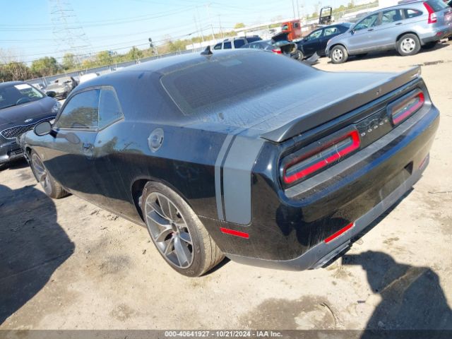 2C3CDZFJ0GH264061 Dodge Challenger 392 Hemi Scat Pack Shaker