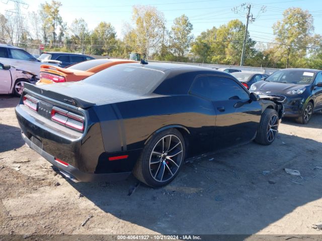 2C3CDZFJ0GH264061 Dodge Challenger 392 Hemi Scat Pack Shaker