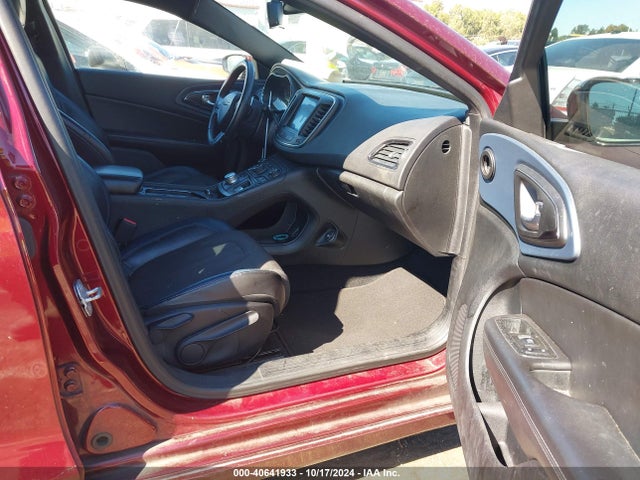 Chrysler 200 S 2015 1C3CCCBB3FN547347 Image 5