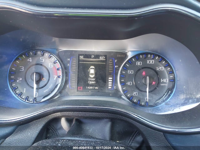 Chrysler 200 S 2015 1C3CCCBB3FN547347 Image 7