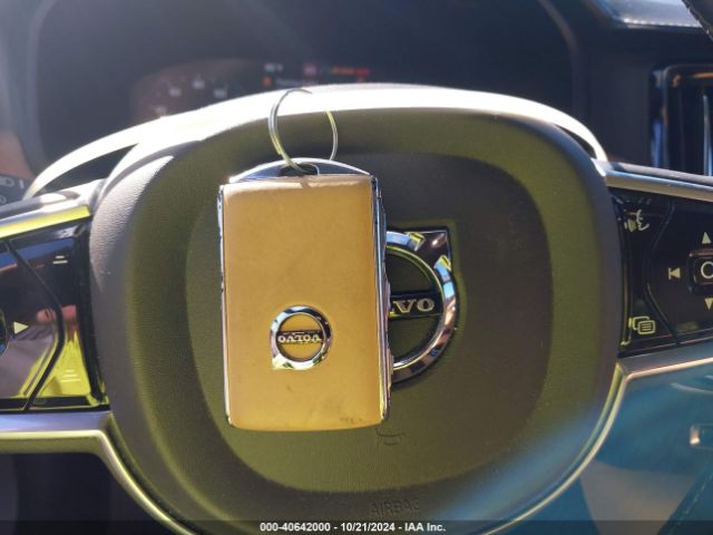 YV1A22MLXH1008749 Volvo S90 T6 Inscription