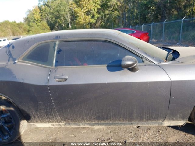 2C3CDZAG5KH649619 Dodge Challenger Sxt