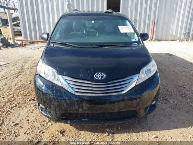 5TDYZ3DC8HS854239 Toyota Sienna Xle Premium 8 Passenger