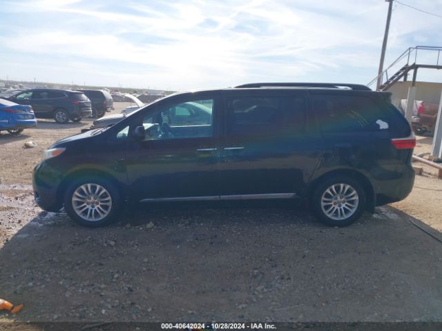 5TDYZ3DC8HS854239 Toyota Sienna Xle Premium 8 Passenger