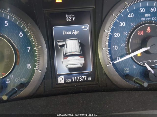 5TDYZ3DC8HS854239 Toyota Sienna Xle Premium 8 Passenger