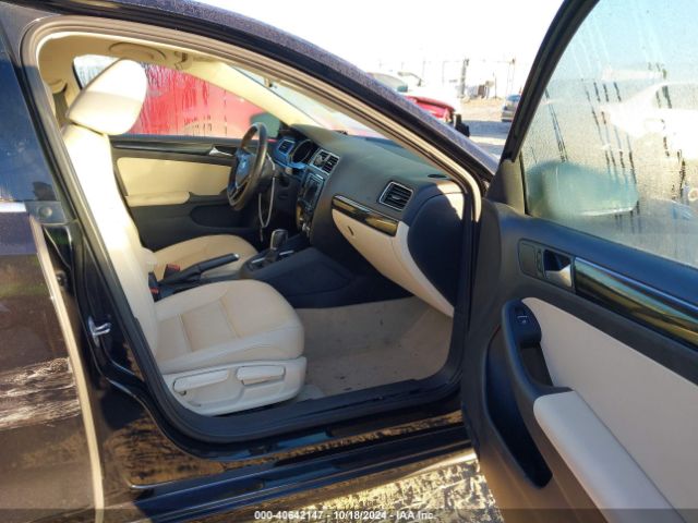 3VWL17AJ0GM380696 Volkswagen Jetta 1.8t Sel