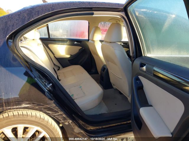 3VWL17AJ0GM380696 Volkswagen Jetta 1.8t Sel