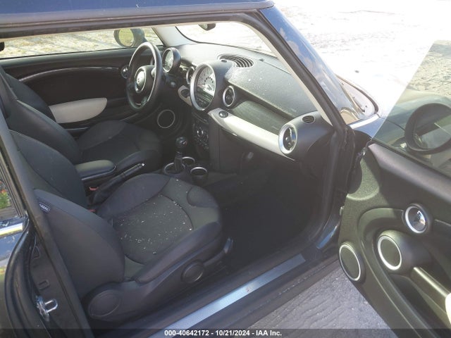 2013 MINI CLUBMAN WMWZG3C5XDT576434 Photo 4