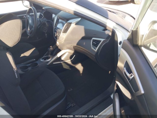 KMHTC6AD3EU189280 Hyundai Veloster Base W/black