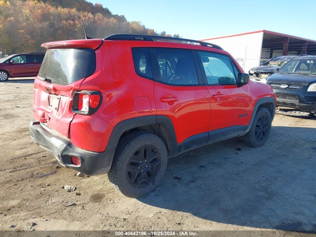 Jeep Renegade Upland Edition 4x4 2018 ZACCJBAB3JPH14335 Image 4