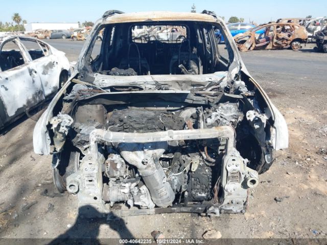 ZACNJABBXLPL40582 Jeep Renegade Latitude Fwd
