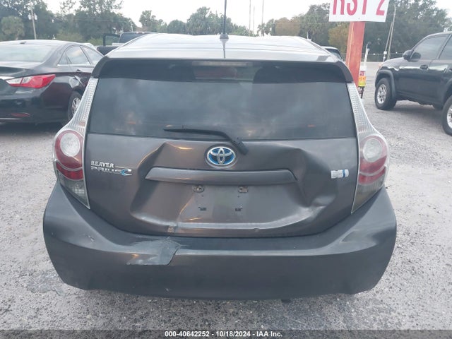 JTDKDTB32E1061860 Toyota Prius C Two