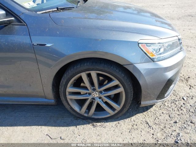 1VWAA7A34JC001278 Volkswagen Passat 2.0t R-line/2.0t S