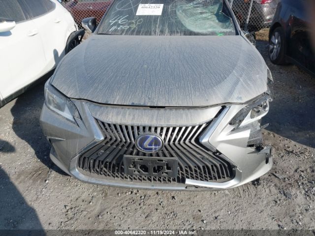 58ADA1C12MU001260 Lexus ES 300H