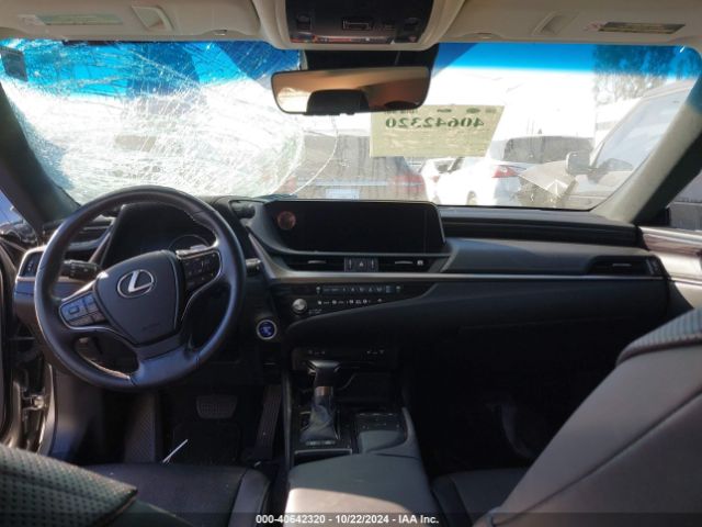 58ADA1C12MU001260 Lexus ES 300H