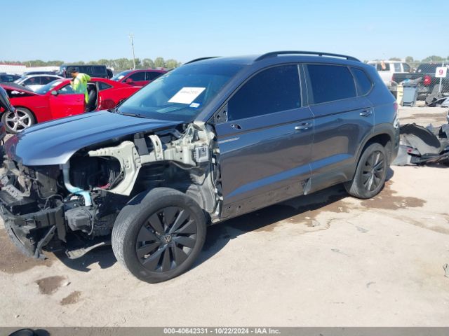 3VVDX7B23NM011939 Volkswagen Taos 1.5t S