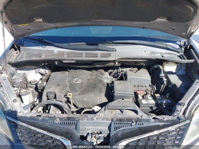 Toyota Sienna Se 8 Passenger 2019 5TDXZ3DC4KS977586 Image 10