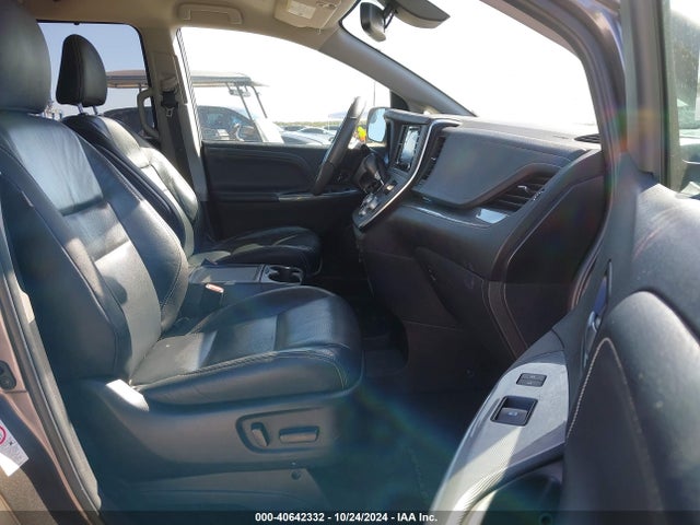 Toyota Sienna Se 8 Passenger 2019 5TDXZ3DC4KS977586 Image 5