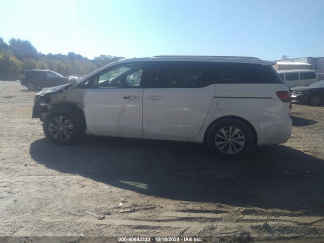 KIA SEDONA LX 2017 KNDMB5C18H6249510 Image 14