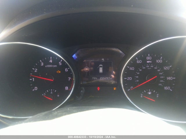 KIA SEDONA LX 2017 KNDMB5C18H6249510 Image 7