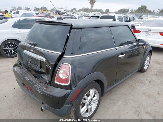 2013 MINI HARDTOP WMWSU3C5XDT689830 Photo 3
