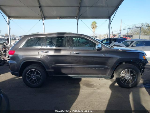 1C4RJEBGXJC433949 Jeep Grand Cherokee Limited 4x2