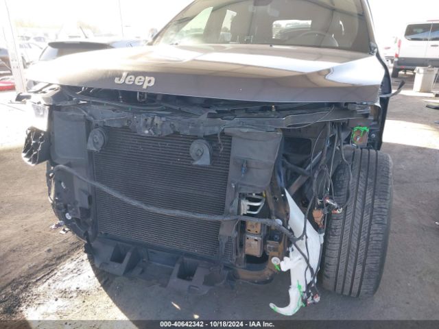 1C4RJEBGXJC433949 Jeep Grand Cherokee Limited 4x2