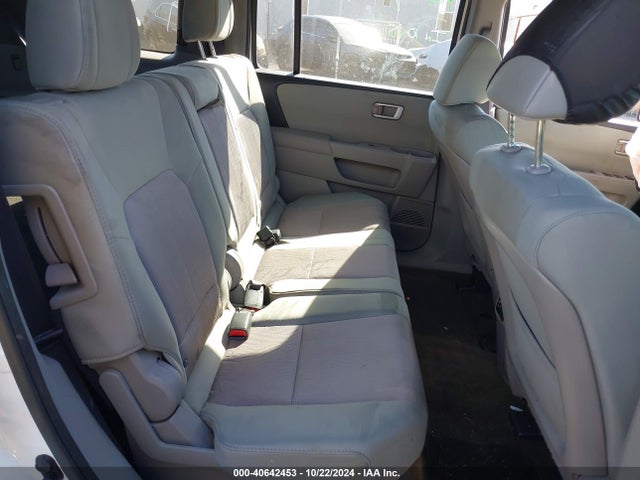 Honda PILOT SE 2015 5FNYF3H30FB027789 Image 8