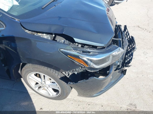 Chevrolet Cruze Lt Auto 2018 1G1BE5SM2J7107317 Image 17