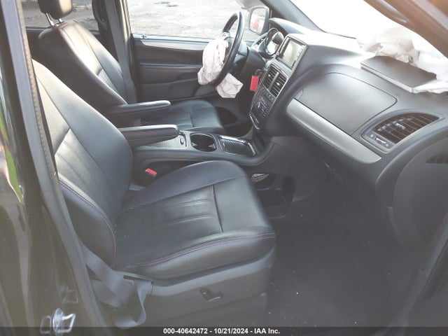 2C4RDGEG1JR343403 Dodge Grand Caravan Gt