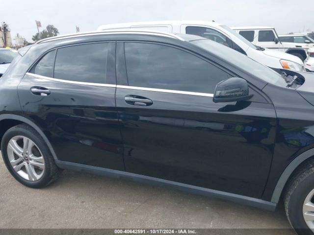 WDCTG4GB9KU015156 Mercedes-Benz Gla 250 4matic