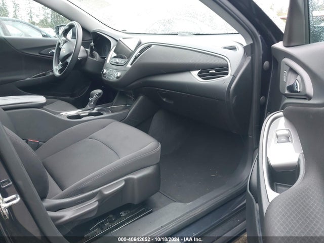 40642652 :رقم المزاد ، 1G1ZD5ST2NF174391 vin ، 2022 Chevrolet Malibu Fwd Lt مزاد بيع