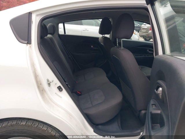 KIA RIO LX 2017 KNADM4A38H6028723 Image 8