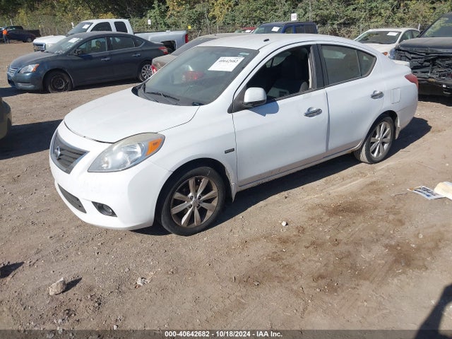 Nissan Versa 1.6 Sl 2014 3N1CN7AP7EL842432 Image 2