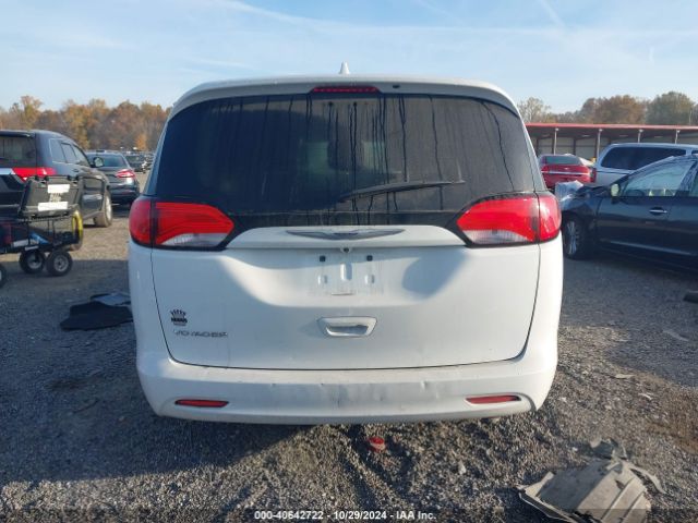 2C4RC1DGXLR178150 Chrysler Voyager Lxi