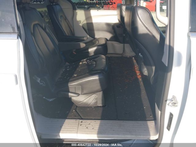 2C4RC1DGXLR178150 Chrysler Voyager Lxi