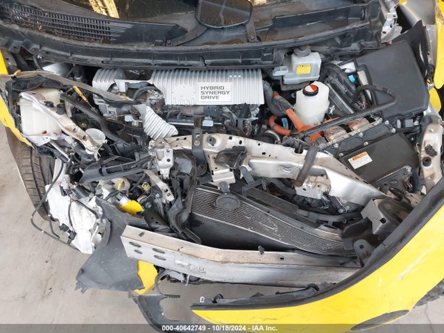Toyota Prius V Two 2016 JTDZN3EU6GJ041632 Image 10