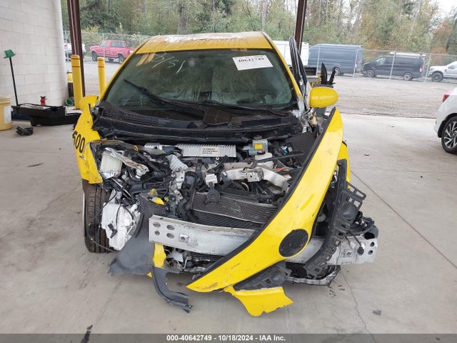 Toyota Prius V Two 2016 JTDZN3EU6GJ041632 Image 12
