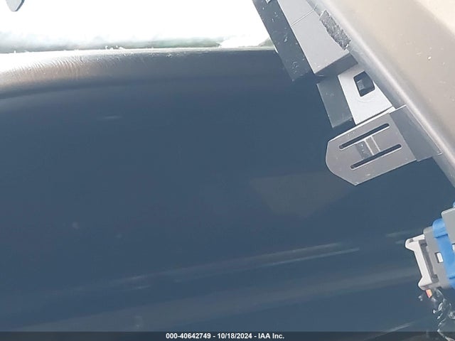 Toyota Prius V Two 2016 JTDZN3EU6GJ041632 Image 15