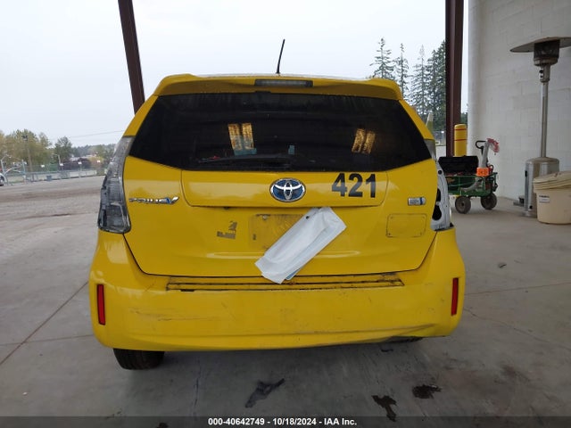 Toyota Prius V Two 2016 JTDZN3EU6GJ041632 Image 16