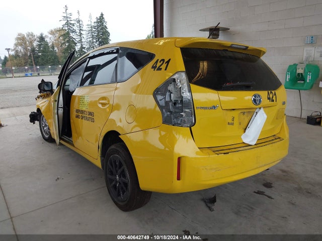 Toyota Prius V Two 2016 JTDZN3EU6GJ041632 Image 3