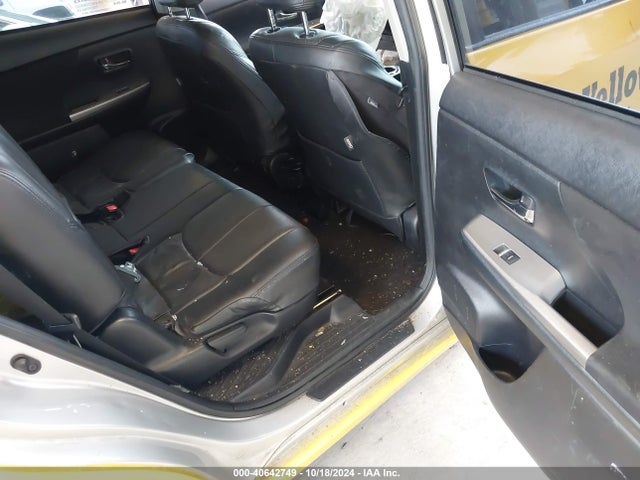 Toyota Prius V Two 2016 JTDZN3EU6GJ041632 Image 8