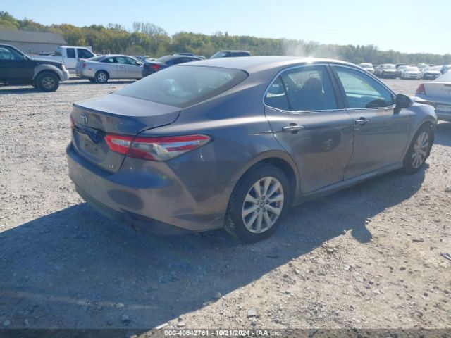 2018 TOYOTA CAMRY 4T1B11HK5JU567635 Photo 3