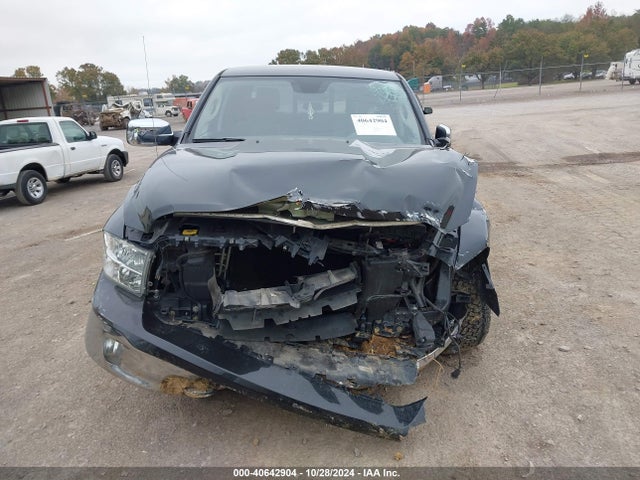 1C6RR7LT3JS145509 RAM 1500 Slt