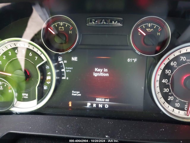 1C6RR7LT3JS145509 RAM 1500 Slt