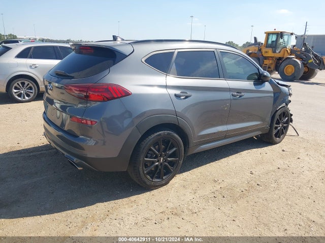 Hyundai Tucson Night 2019 KM8J33AL4KU020104 Image 4