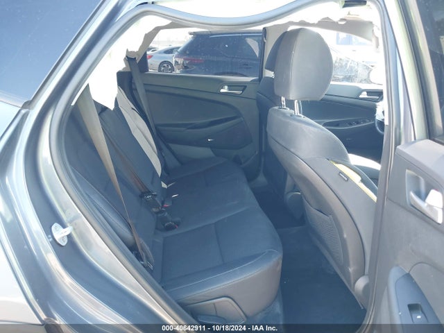 Hyundai Tucson Night 2019 KM8J33AL4KU020104 Image 8